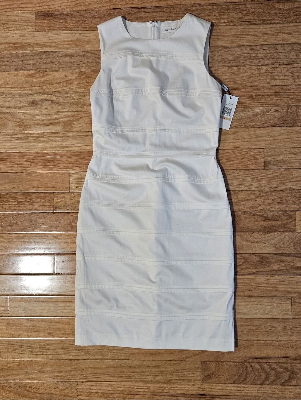 Calvin Klein Women's NWT Off White Sleeveless Sheath Dress Size 2